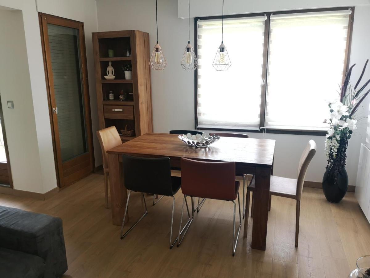 Appartement Meuble Tout Confort Scionzier Bagian luar foto